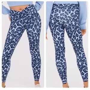 OFFLINE by Aerie Blue Cheetah Crossover High Waisted Leggings